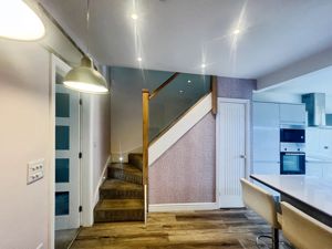 Kitchen- click for photo gallery